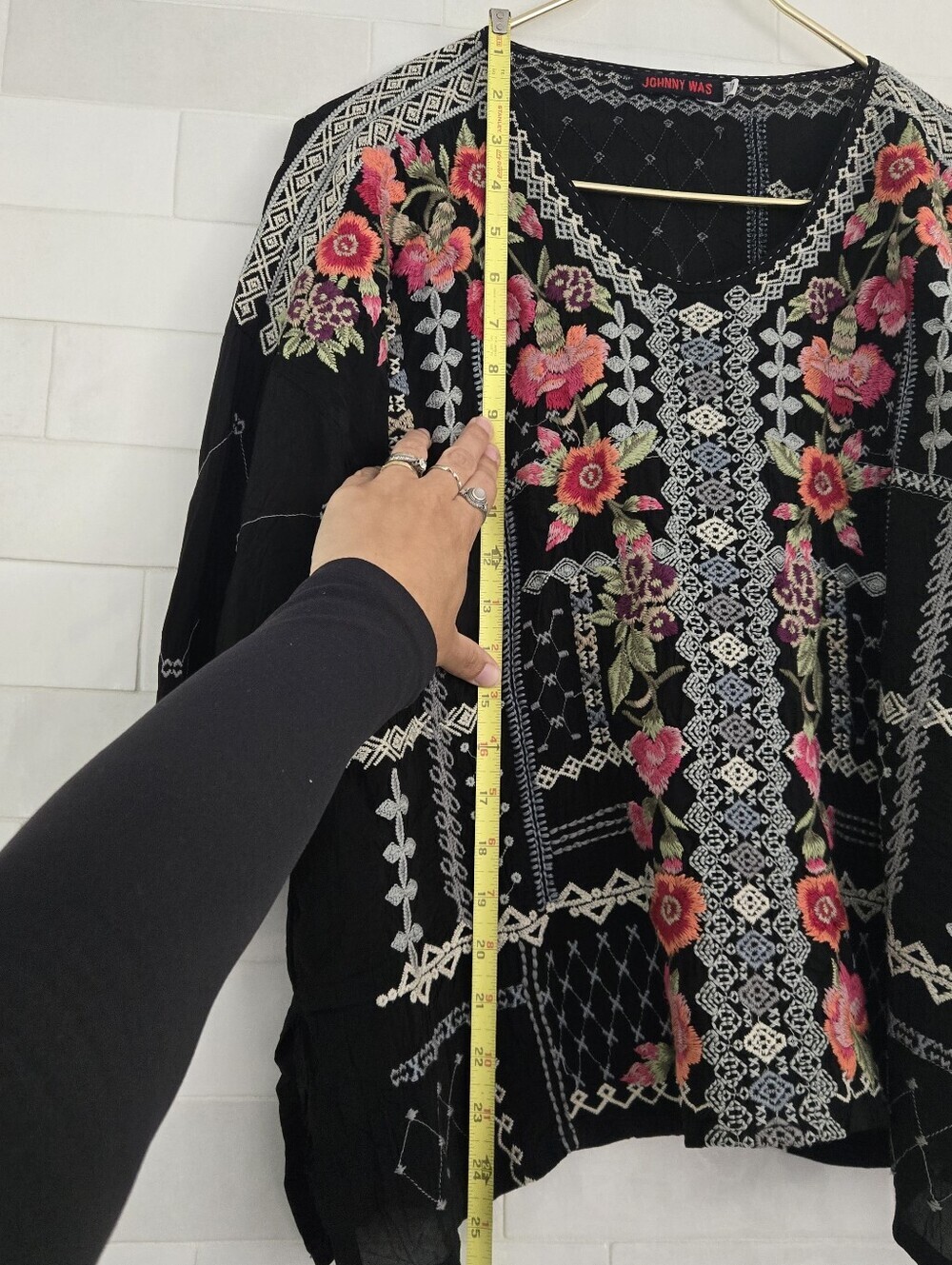 Johnny Was Carnation Floral Embroidered Patchwork Blouse Top Black Pink Relaxed - Picture 8 of 10